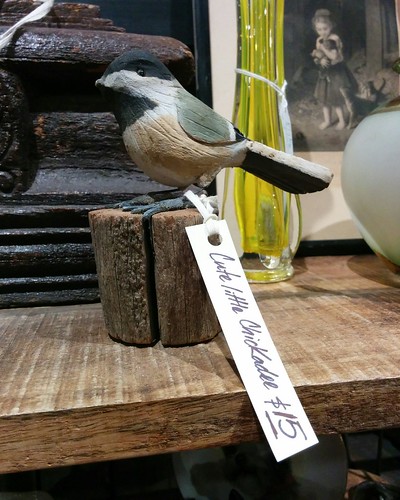 Cute little chickadee @ $C 15 #toronto #distillerydistrict #gwgeneral #birds #chickadee #statue #latergram