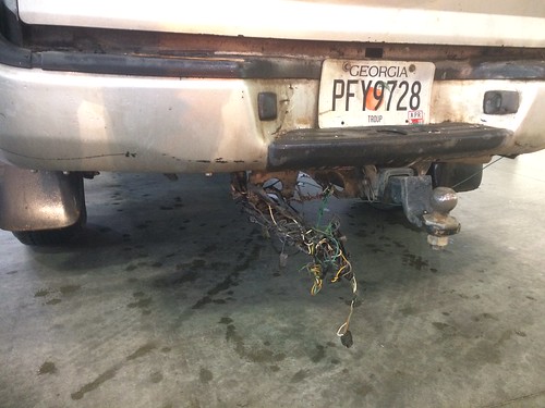 redneck wiring truck tacoma toyota towing trailer plug pigtail