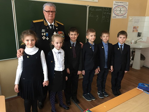 Встреча учащихся 2 ,,А'' класса гимназии с контр-адмиралом Мочайкиным