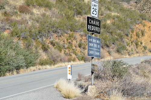 Borrego Springs - Chains required sign
