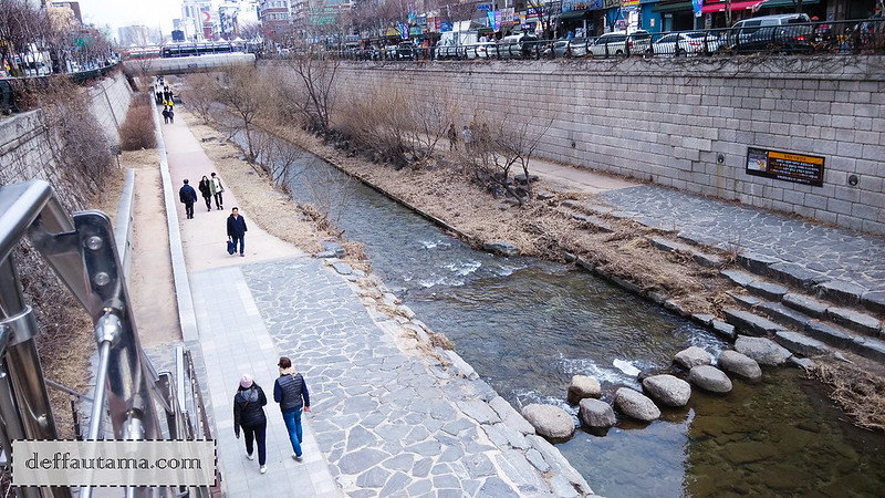 5 hari di Seoul - Cheong Gye Cheon Stream 1