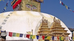 Les temples bouddhistes de Swayambhunath et de Bodnath à Katmandou
