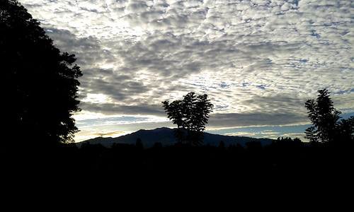 amanecer agricultura cafetal nubes vegetación caminata campo rural naturaleza erupción volcán