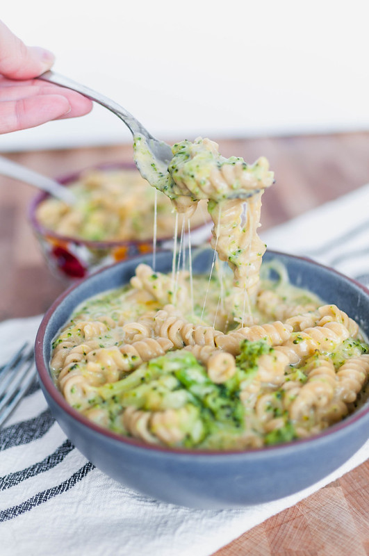 Instant Pot Broccoli Macaroni and Cheese 
