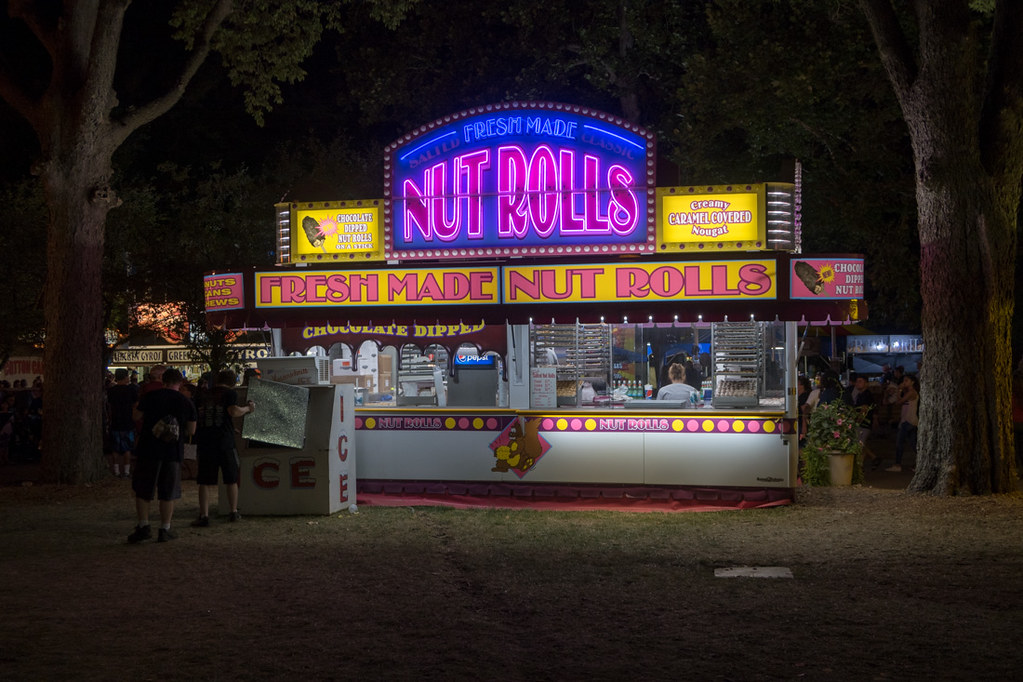 Nut Rolls booth at Iowa State Fair