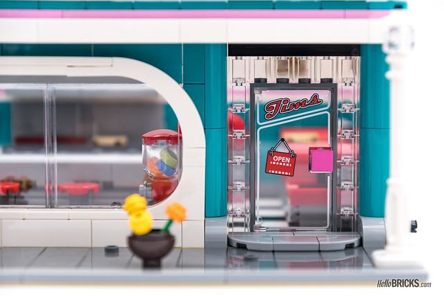 Review LEGO 10260 Downtown Diner