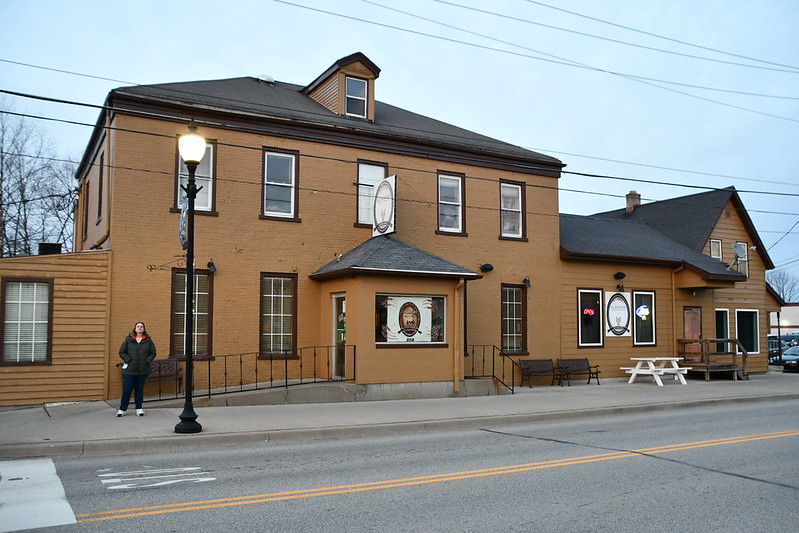 Lil' Charlie's Restaurant and Brewery