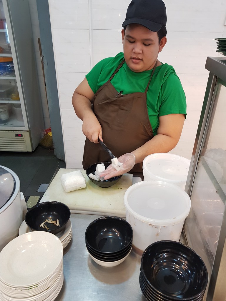 Nasi Impit Soto Ayam $4.50 @ Restoran Hatinie Shah Alam