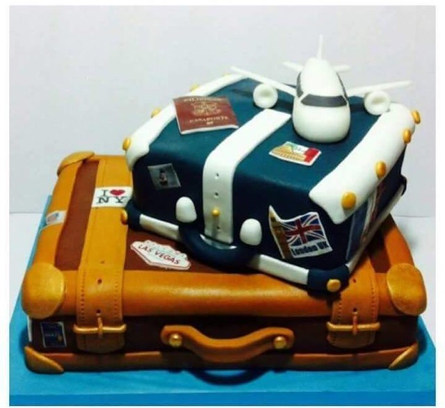 Luggage Cake by Kate Escusa Rivera of The Sugar Table