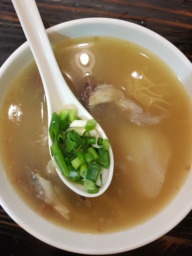腩湯幼麵 Beef Tenderloin Soup Noodle $45 @ 生龍清湯腩咖喱专卖店 at 深水埗褔榮街99號地下 Fuk Went Street in Sham Shui Po, Hong Kong
