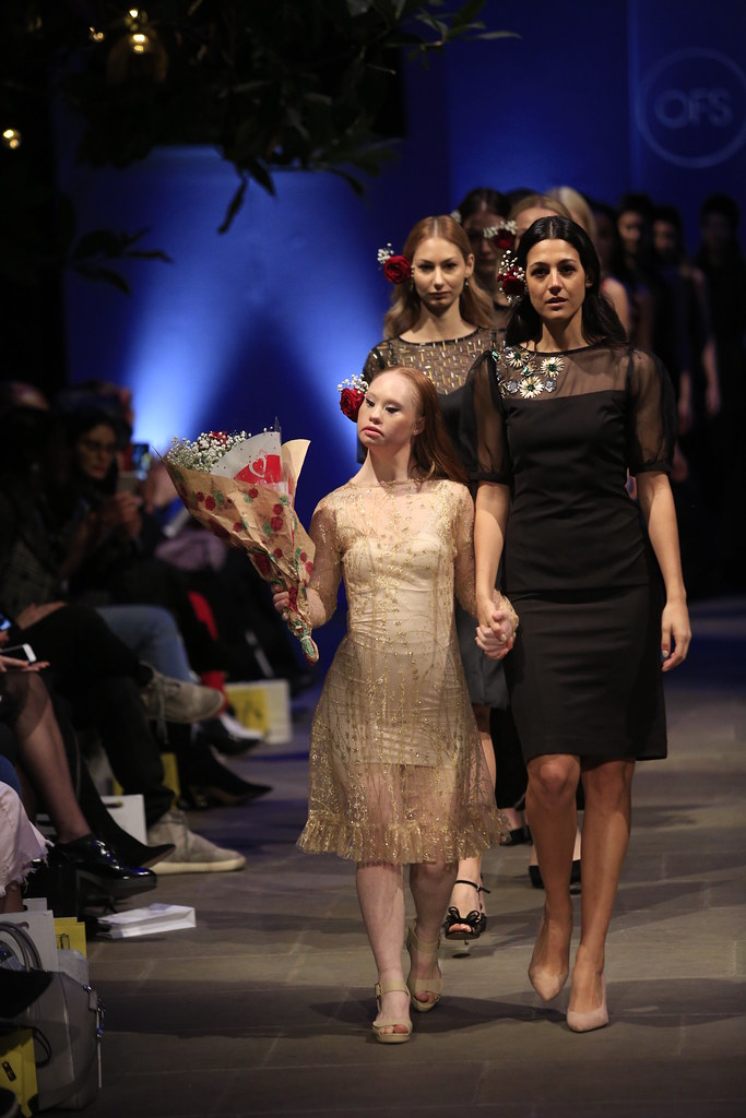 Model Sindrom Down, Madeline Stuart Di Pentas Minggu Fesyen London