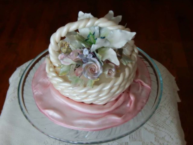 Fragrance of happiness it's a floral basket cake with sugar flowers. By Nehasree Kulkarni of Simplii Cakezz by Nehasree
