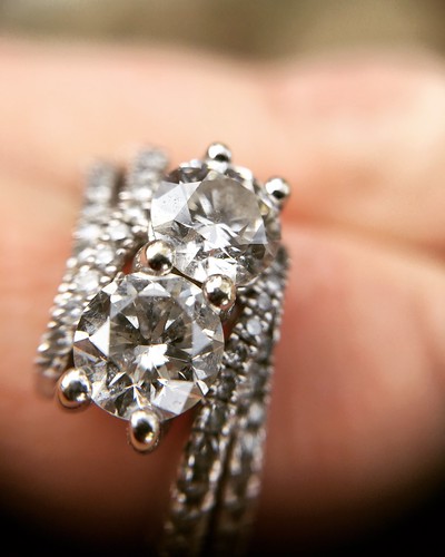 bokehlicious jewelry shadowpines macrolens iphonography iphone macro engagementring diamondring diamonds ring