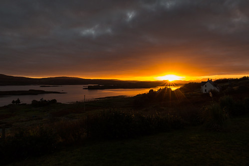 scotland canon isleofskye sunrise clouds sky sun landscape morning water atlanticocean countryside colbost autumn