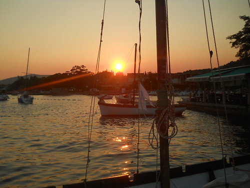 sunset sundown sunrise sun boat ship water sea sky montenegro sailboat djenovici djenovići nikon bayofkotor landscape