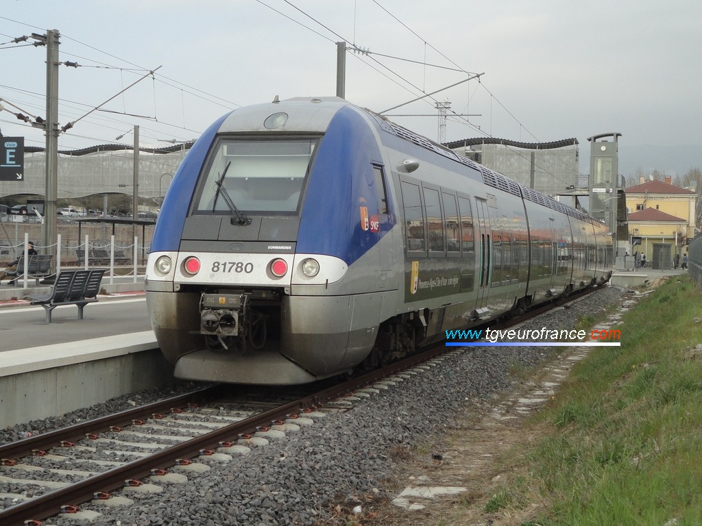 Un Autorail à Grande Capacité de Bombardier Transport en gare d'Aubagne-en-Provence