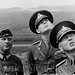 Basarabia, ROMÂNIA (iulie 1941). Maresalul Ion Antonescu, șeful Statului Român urmărește mersul luptelor unei divizii pe Prut pentru eliberarea Basarabiei