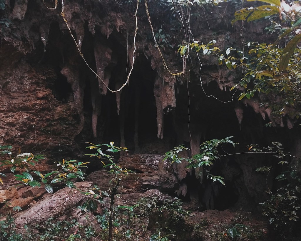 Lobo Cave Samar