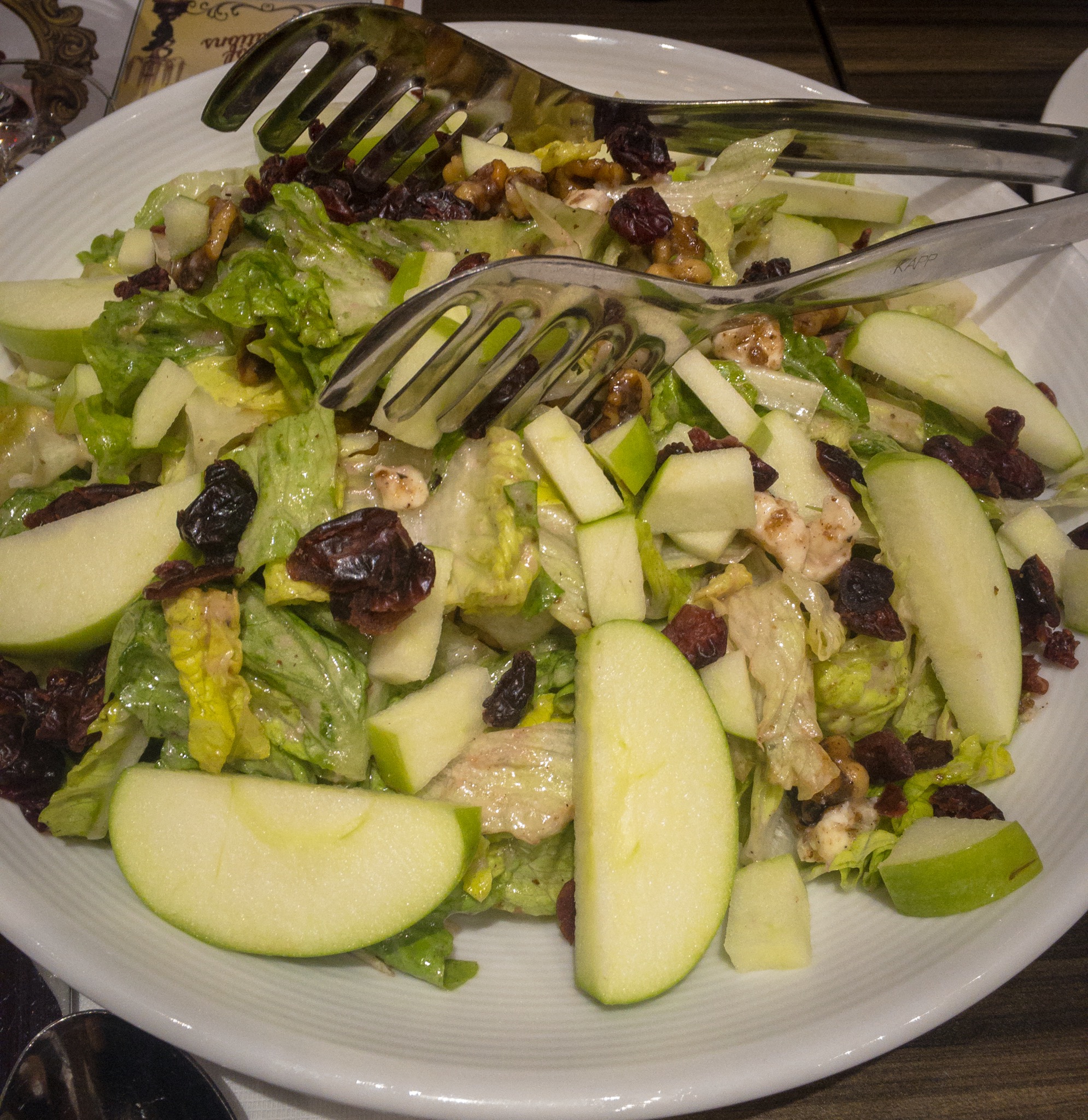 Buca di Beppo - Apple Gorgonzola Salad