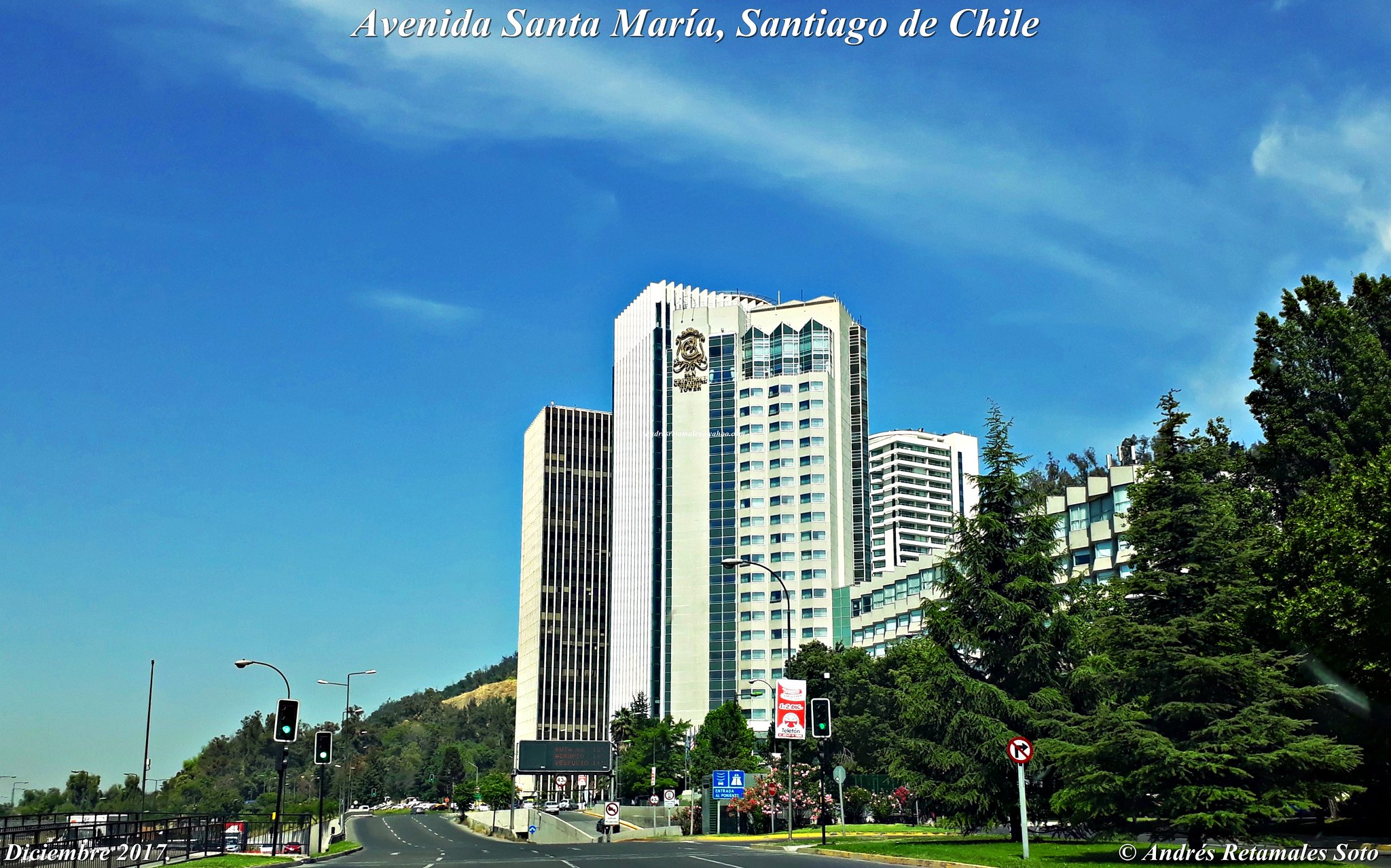 Avenida Santa María, Santiago de Chile, Diciembre 2017