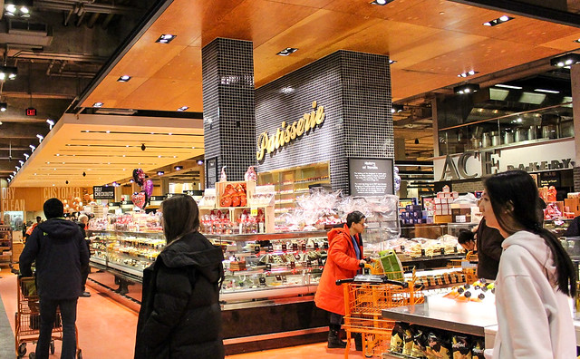 Tour of Loblaws at Maple Leaf Gardens