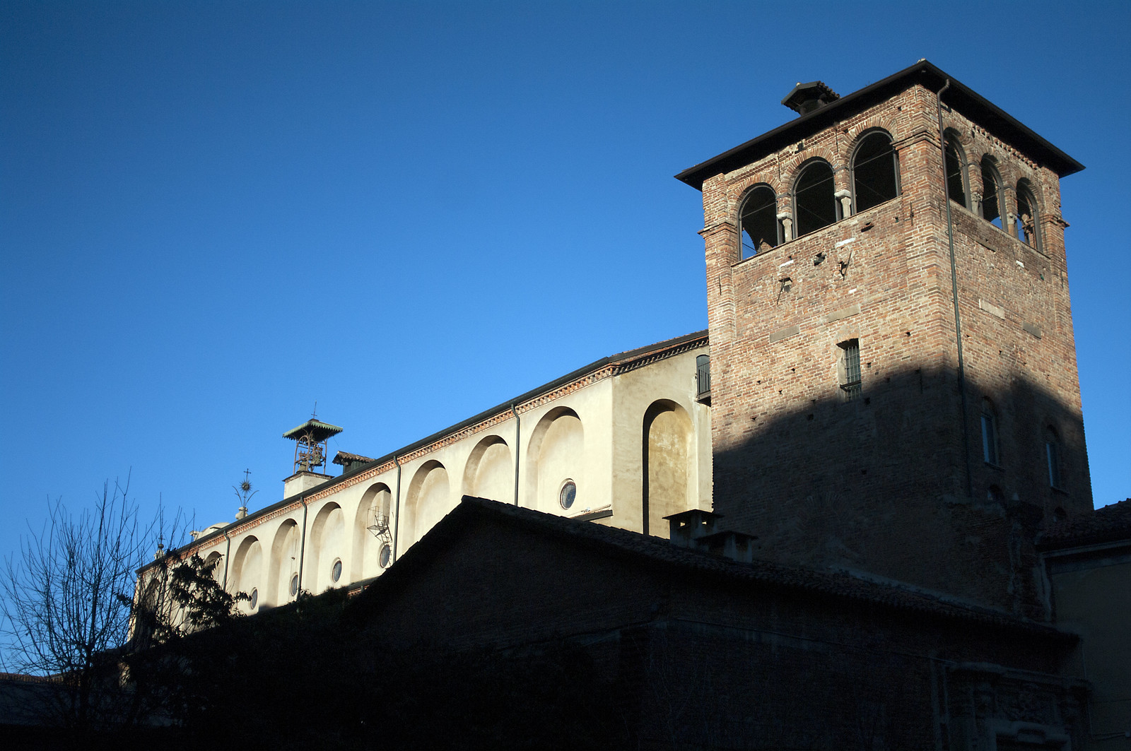 Torre del Circo e Chiesa di San Maurizio al Monastero Maggiore