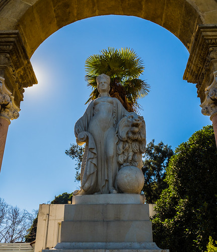 38768182030 b4c346c54f - Statue ( Entrance to Maria Luisa Park & Plaza Espana) Seville (Olympus OM-D EM1-II & M.Zuiko 12-40mm 17mm f1.2 Pro-Prime) (1 of 1)