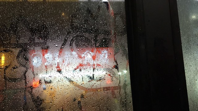 雨天的車窗