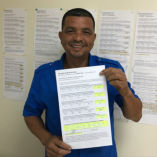 Comentarios y calificacion de Mario Mendoza sobre Municipal Credit Service Corp en Miami FL