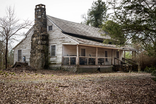 canon 6d sigma 50mm14 art lens beltonsc greenville southcarolina upstate rural country abandoned old farm home rustic vanishing vintage pastoral disappearing southern scenic landscape southernlife america usa decay residence empty deterioating