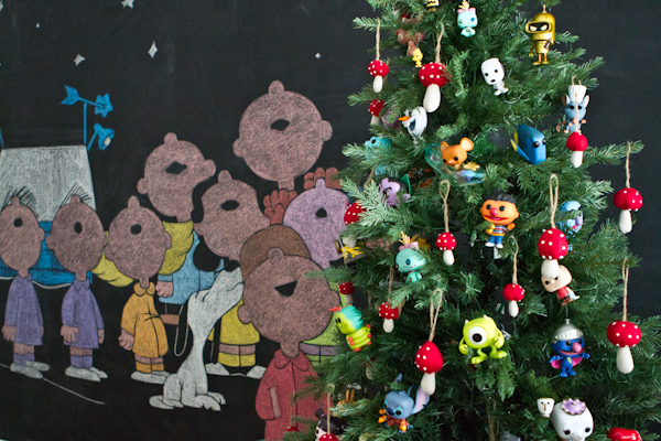 Funko Pop Christmas Tree With Peanuts