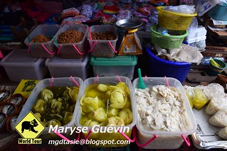Maeklong railway market thailande