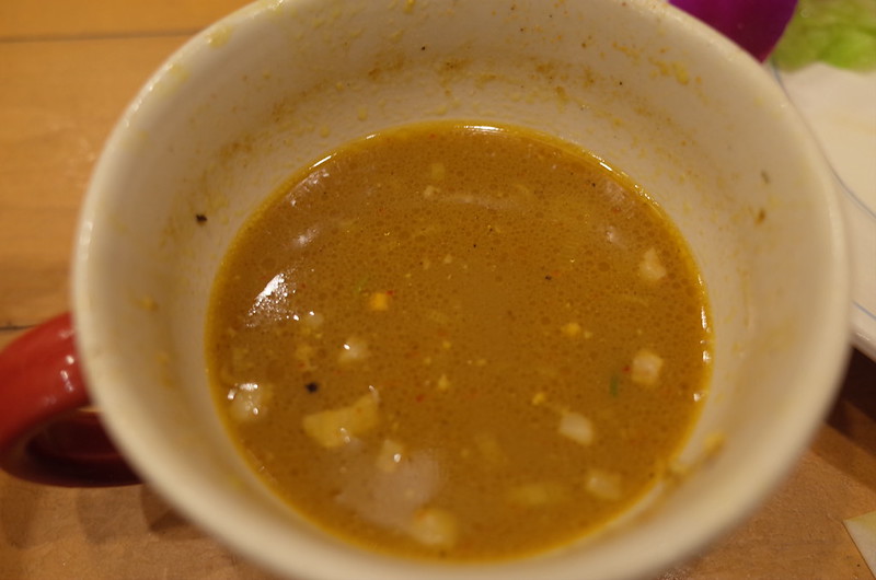 池袋西口Hulu-luスープカレーつけ麺のスープ