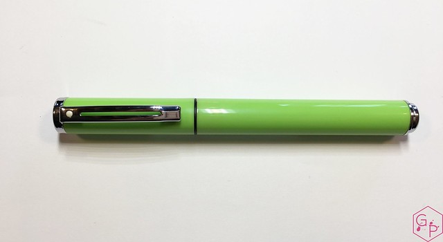 Review Sheaffer Pop Glossy Lime Fountain Pen @GoldspotPens 3