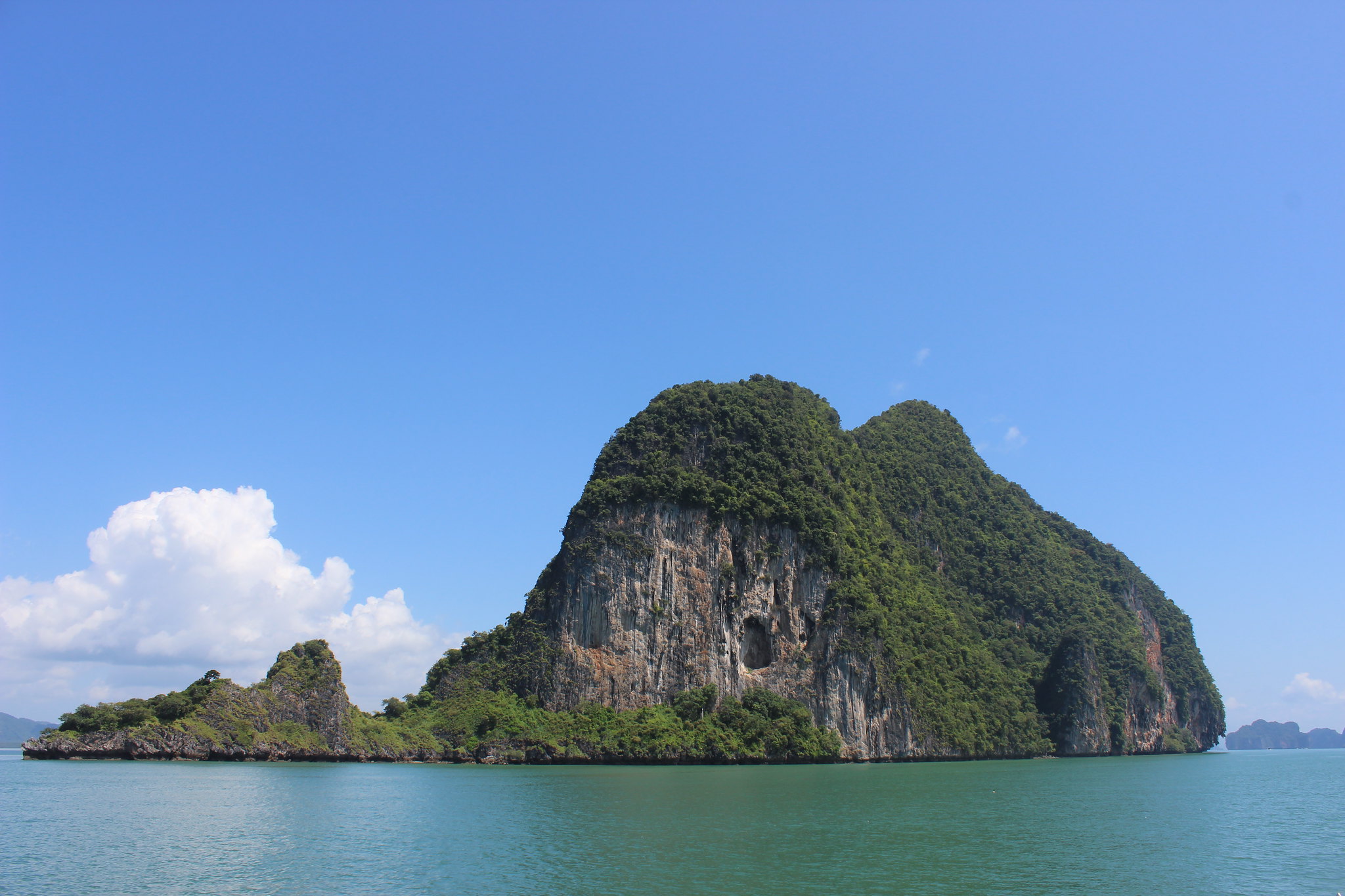Full-day Scenic Phang Nga Bay Boat Tour - The Wandering Browns
