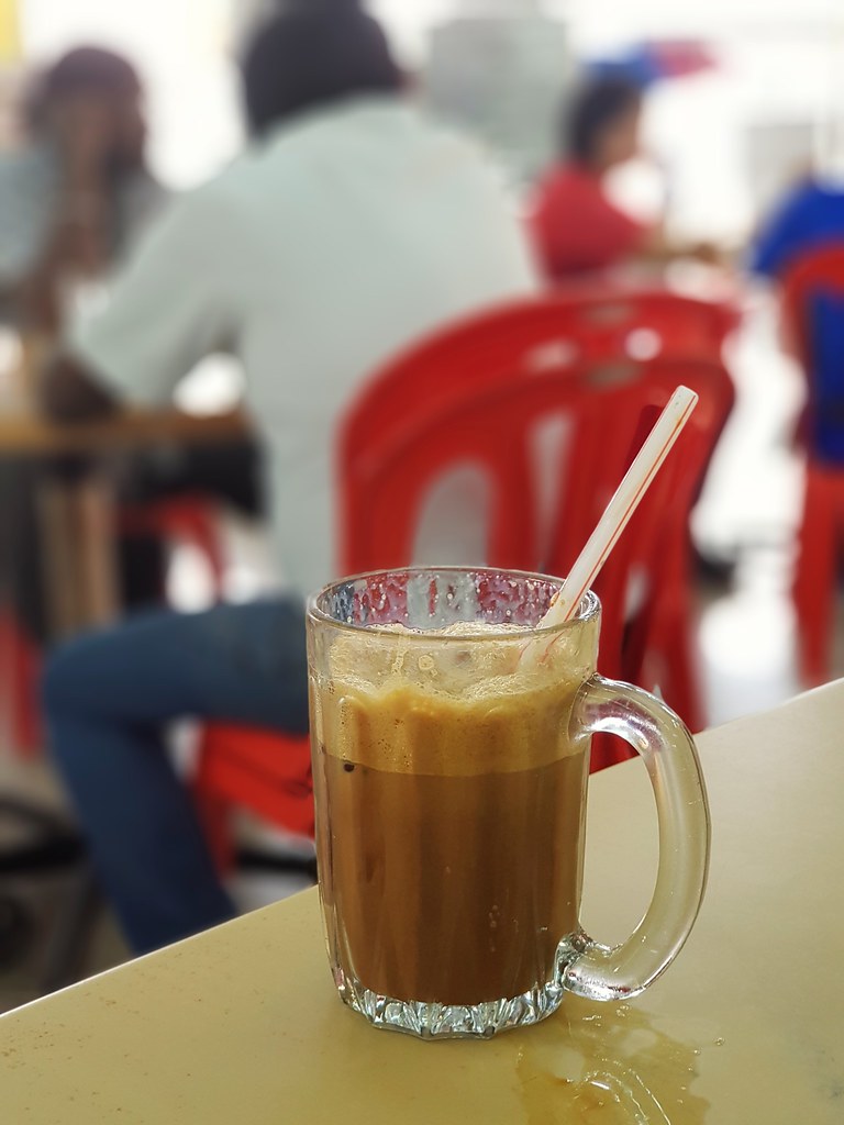 白咖啡冰 Ice White Coffee $2.50 @ 英姑釀豆腐 at 成記 Restoran Sen Kee Taman Sri Muda Shah Alam