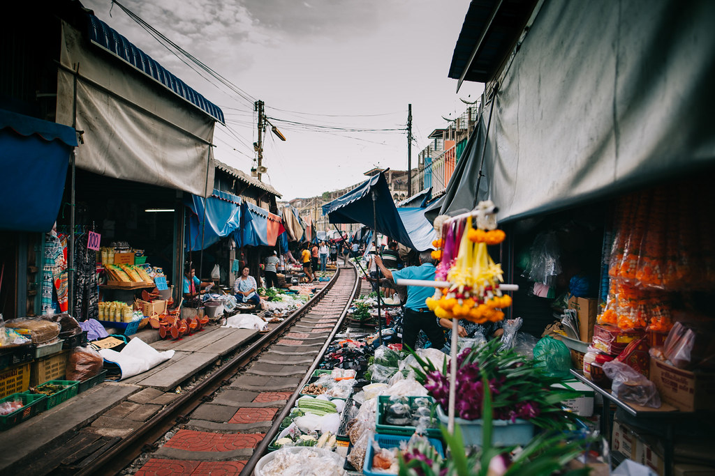 Samut Songkhram Maeklong Market
