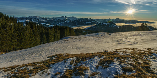 laberra gruyère préalpes fribourgoies fribourg montagnes mountains suisse swiss neige snow winter hiver sunset coucherdesoleil sony alpha a7r2 a7rii 1635
