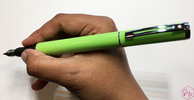 Review Sheaffer Pop Glossy Lime Fountain Pen @GoldspotPens 10