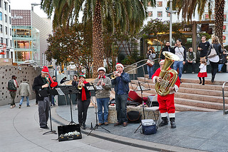 Christmas in SF - Union Square Carollers