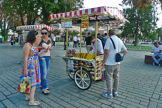 Istanbul - Street scene corn vendor