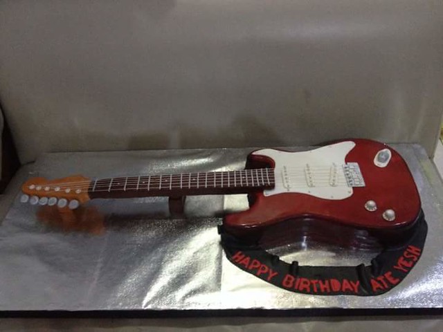 Electric Guitar Cake by Dianne De Guzman Lazo