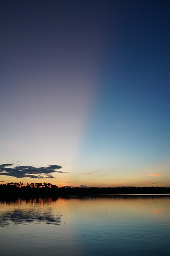 peru sunset lake tambopata madrededios ペルー per