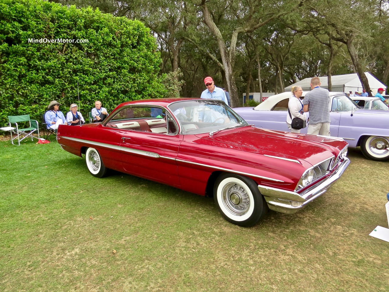 1961 Pontiac Ventura Front 2