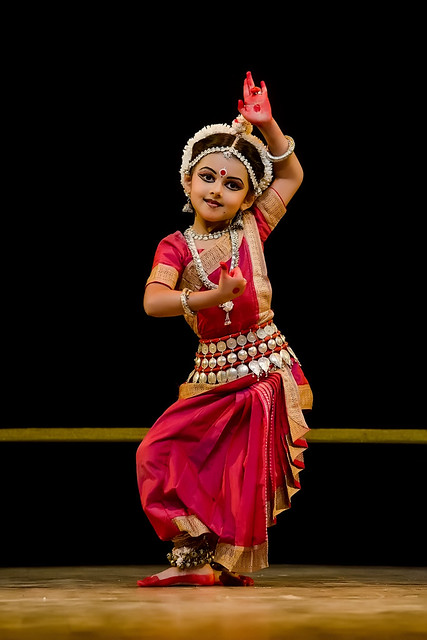 Shrinika performing Abhinaya (Kede Chhanda Janilu Tuhi)