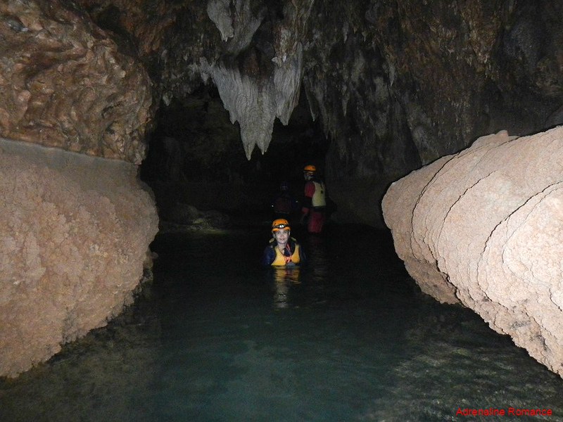 Underground canyoning