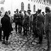 ROMÂNIA (mai 1944). Mareșalul Ion Antonescu șeful Statului Român discută cu un grup de țărani români în curtea unei mânăstiri din Moldova