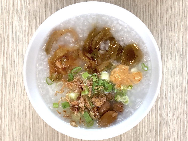 Breakfast: Chinese-style porridge with toppings