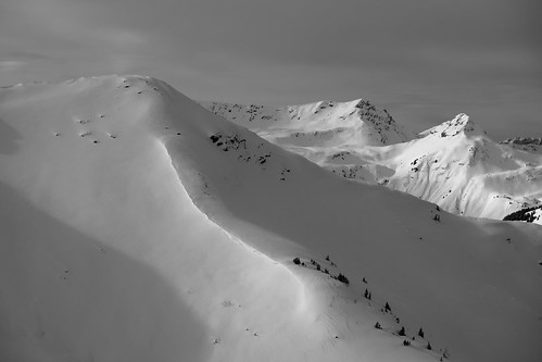 austria alps zwölferkogel hinterglemm monochrome canon powershot g7xmarkii salzburg cold outdoor summits calm winter
