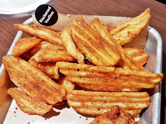 Crinkle Cut Wedge Fries, Flavour Rubbed